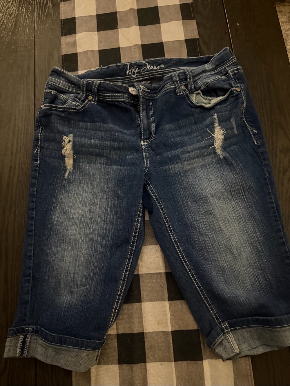 Ariya Jeans distressed denim Bermuda shorts (or long capris). 13/14 VGC